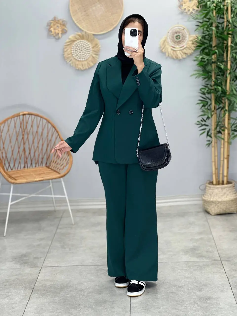 1665- کت و شلوار اوستا (ایراد دار)